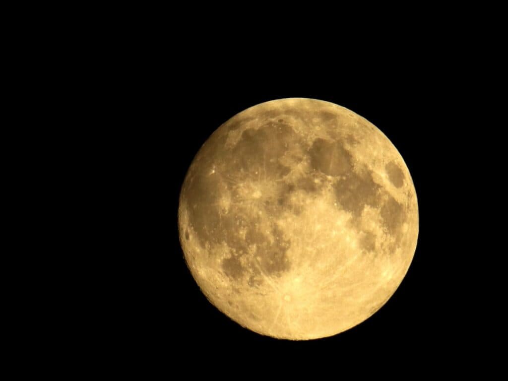 Лунный календарь сегодня. Луна 26 декабря 2018 — растущая или убывающая луна, какая фаза сегодня 