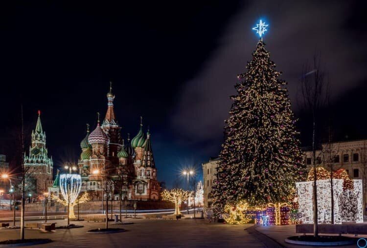 Метро в Москве на Новый год 2019: расписание, будет работать всю ночь или нет, транспорт в Москве в новогоднюю ночь 2019 